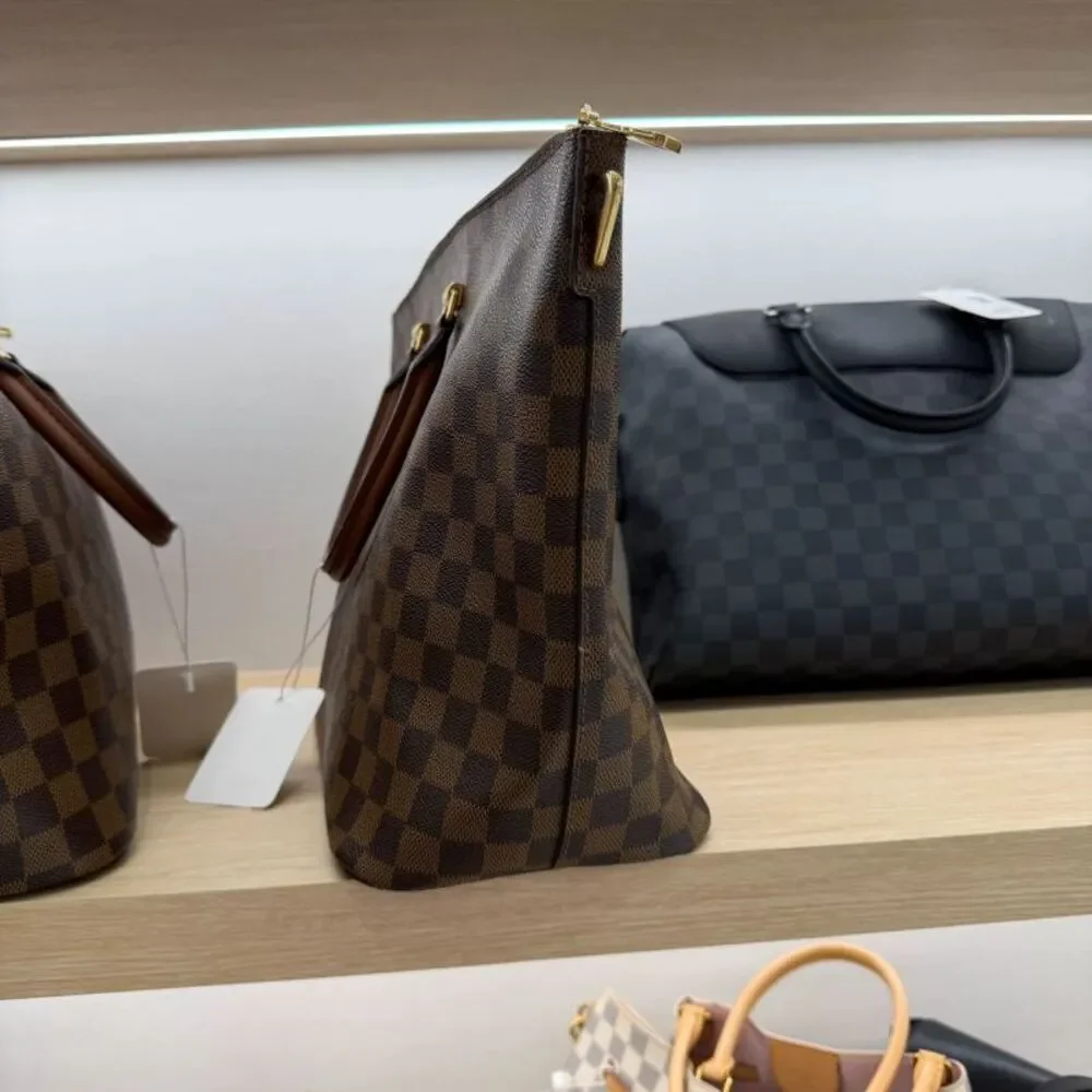 Louis Vuitton Women Pre-Loved Bag Very Good Condition